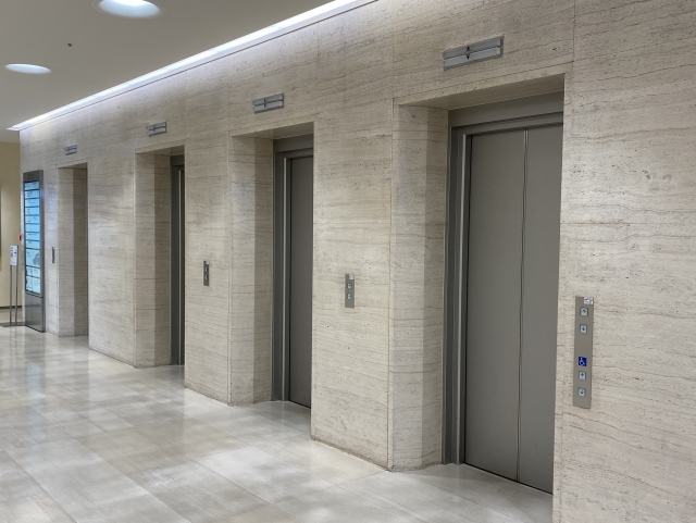 大規模修繕・ビル改修時に知っておきたい!エレベーター設備の小ネタ